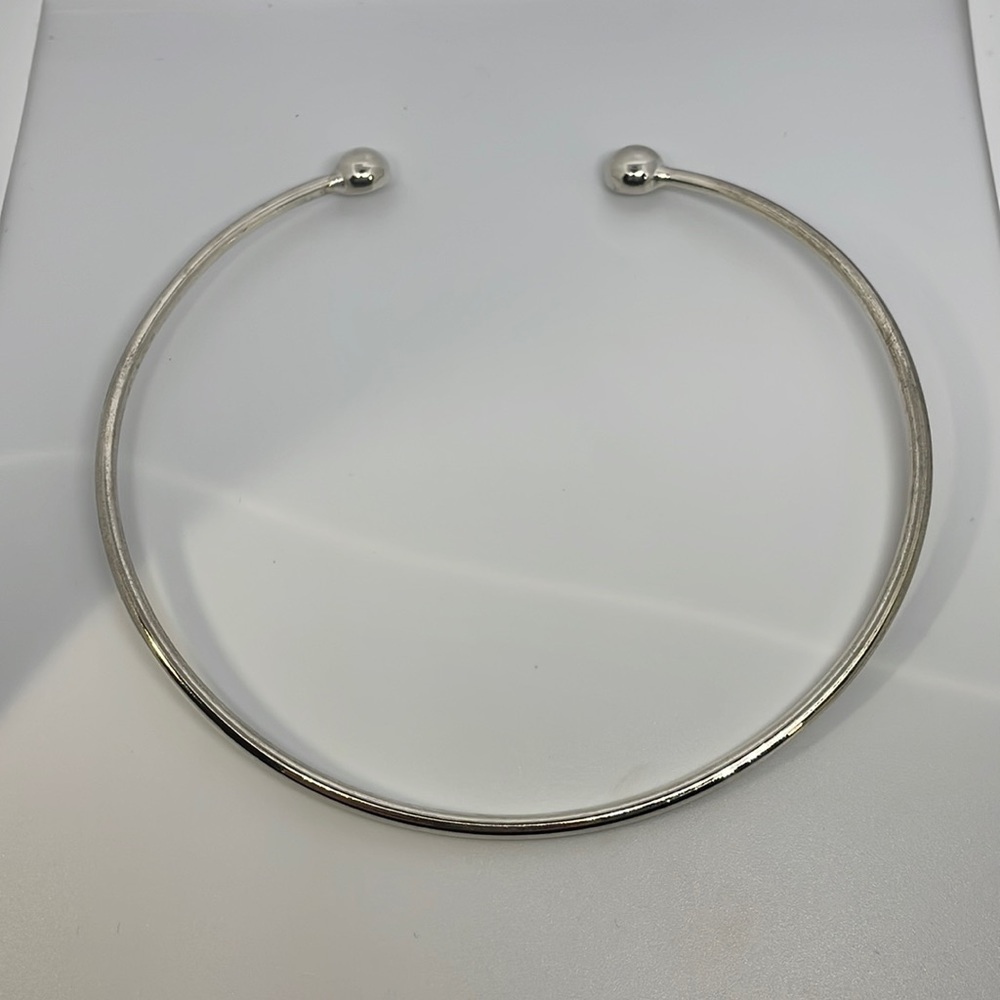 Choker necklace